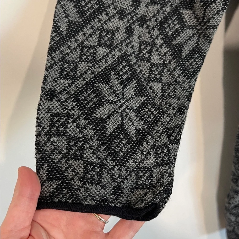 Dale of Norway Flora Jacket Sweater Wool Open Cardigan in Gray/Black Size Large - Picture 6 of 14